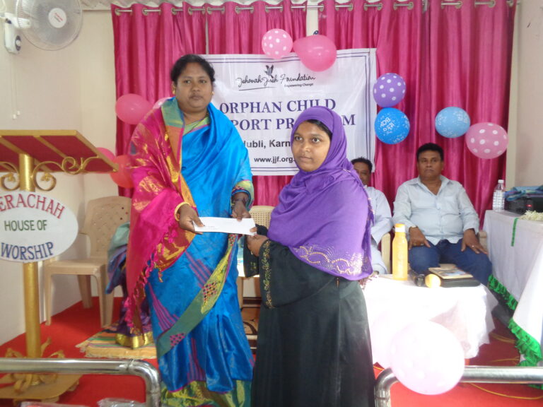 Micro-Entrepreneur Project (4)